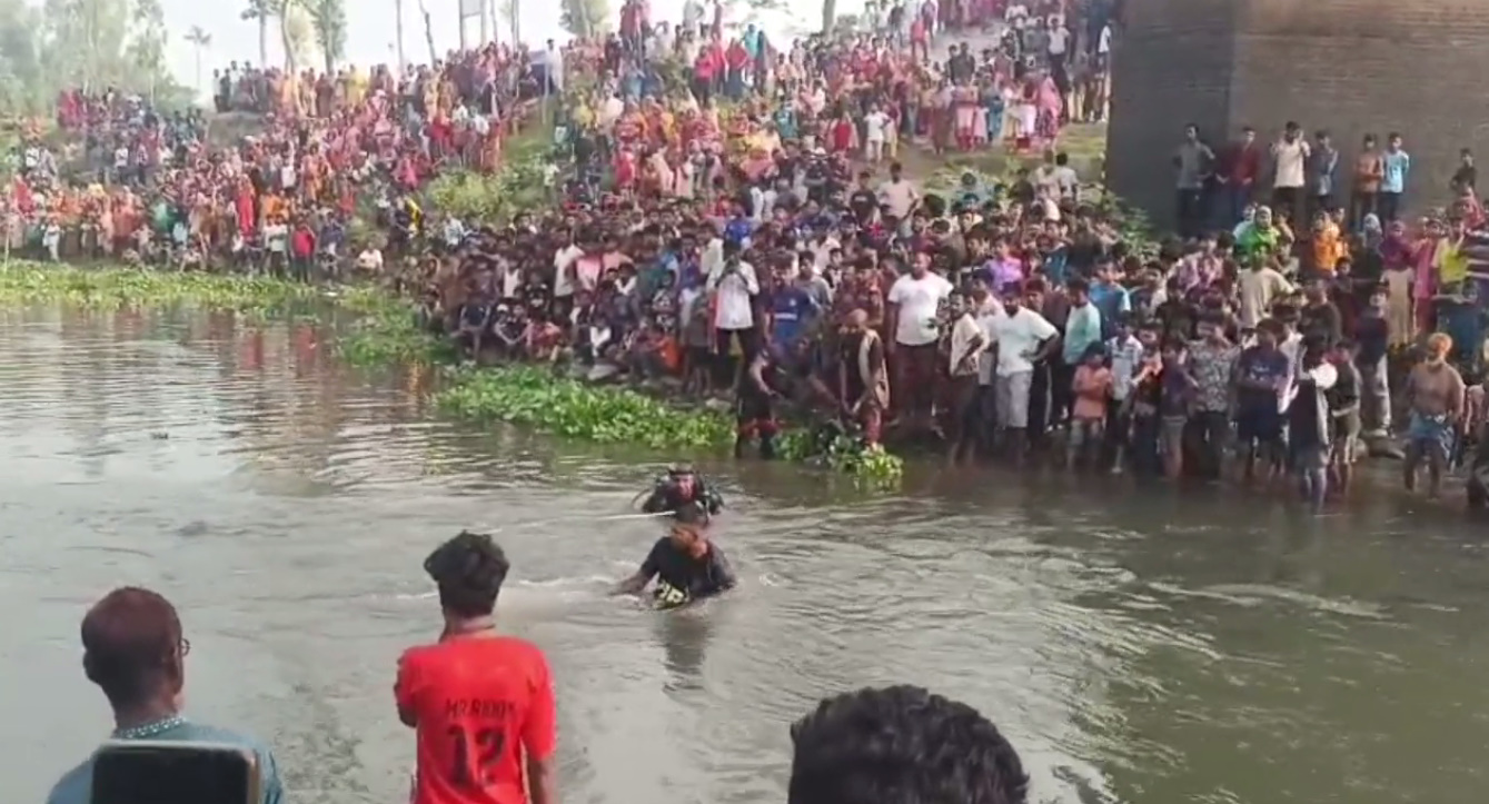 Schoolboy’s body recovered 5 hours after going missing in Ghaghat River in Gaibandha