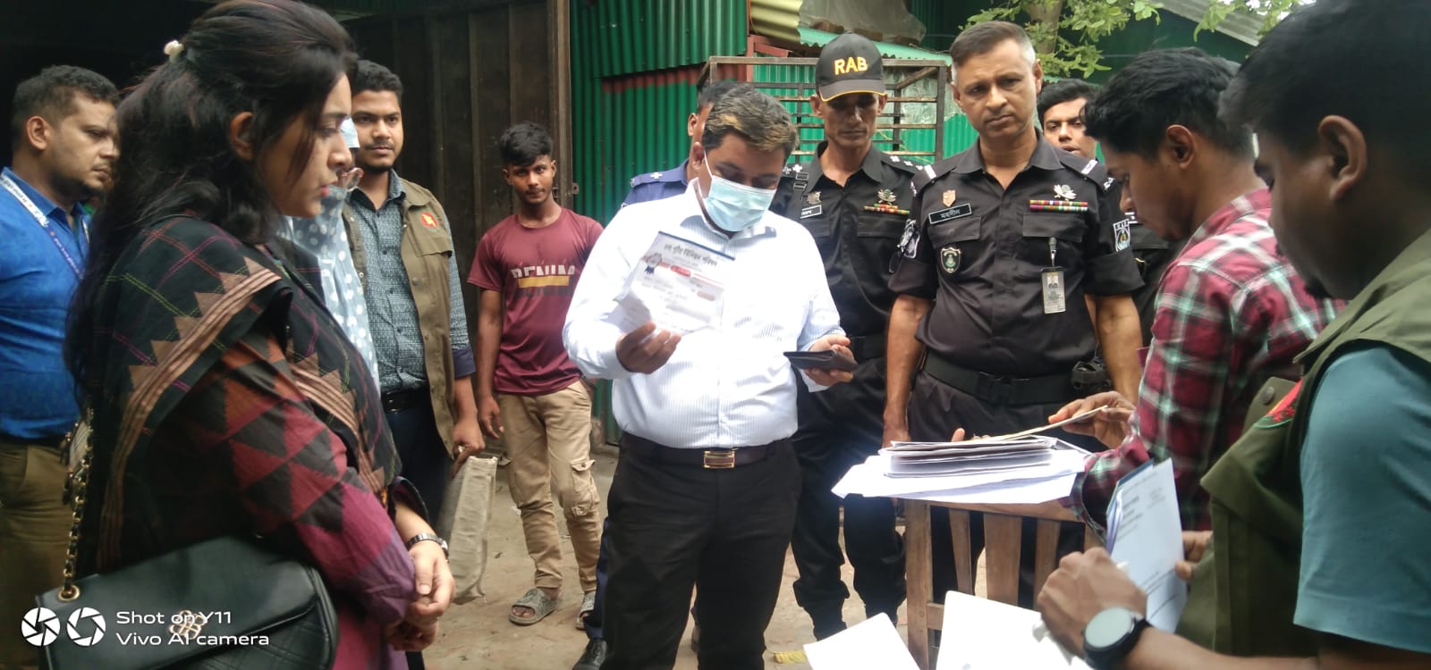 Food prepared in unsanitary conditions in Narsingdi, fined one lakh taka