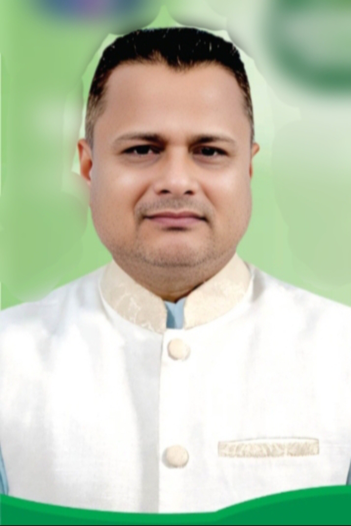 Khasru enters the election fray with Eid greetings, announces candidacy for chairman