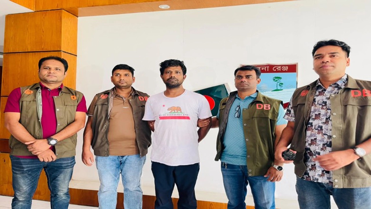 Much-discussed terrorist Kamrul arrested in Jessore