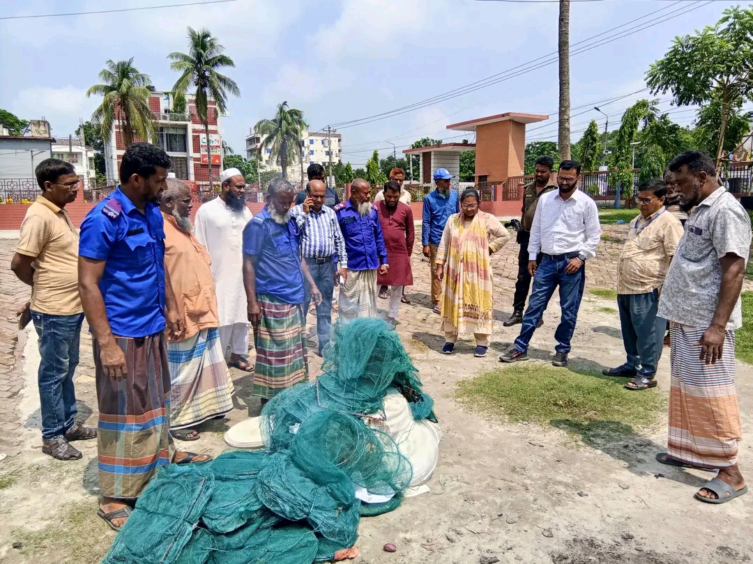 In a drive by the upazila administration in Kotalipara, two lakh taka worth of Chinese nets were recovered and set on fire