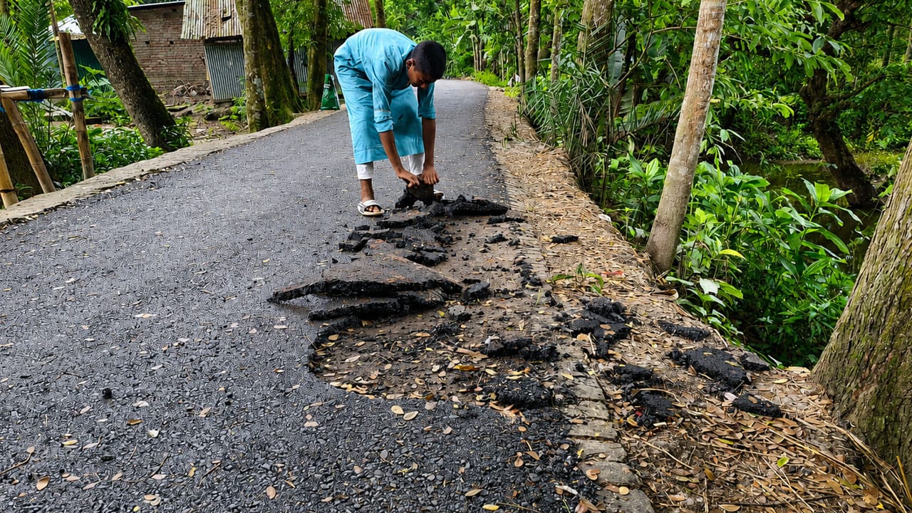 False case filed against journalist for publishing news about irregularities in road construction in Kotalipara