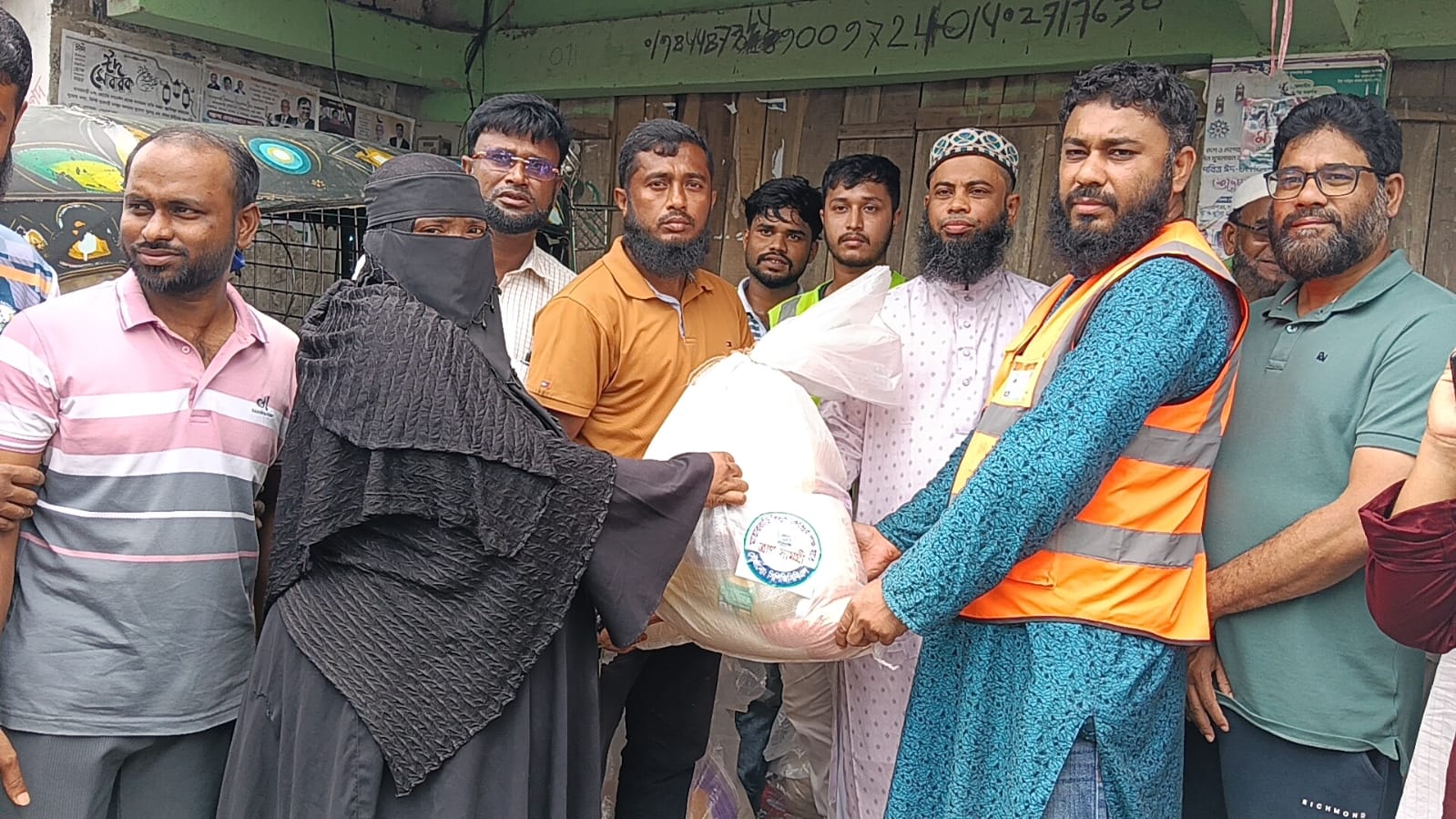 CPGCBL provides relief assistance to 700 flood-affected families in Maheshkhali, Cox’s Bazar