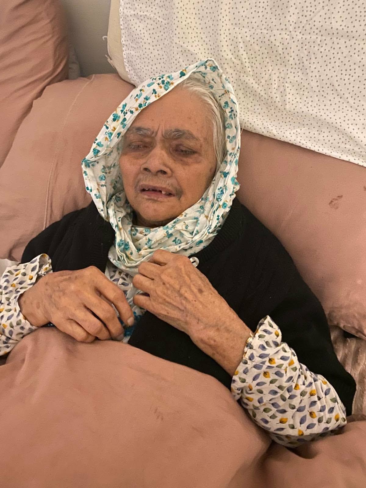 Maulana M.A. Karim’s mother sick, seeking doa