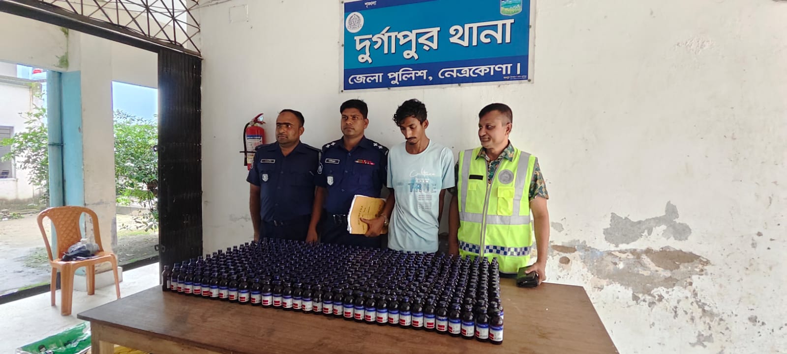 Durgapur police raid, seizes nearly 480 bottles of Phensedyl, arrests 1
