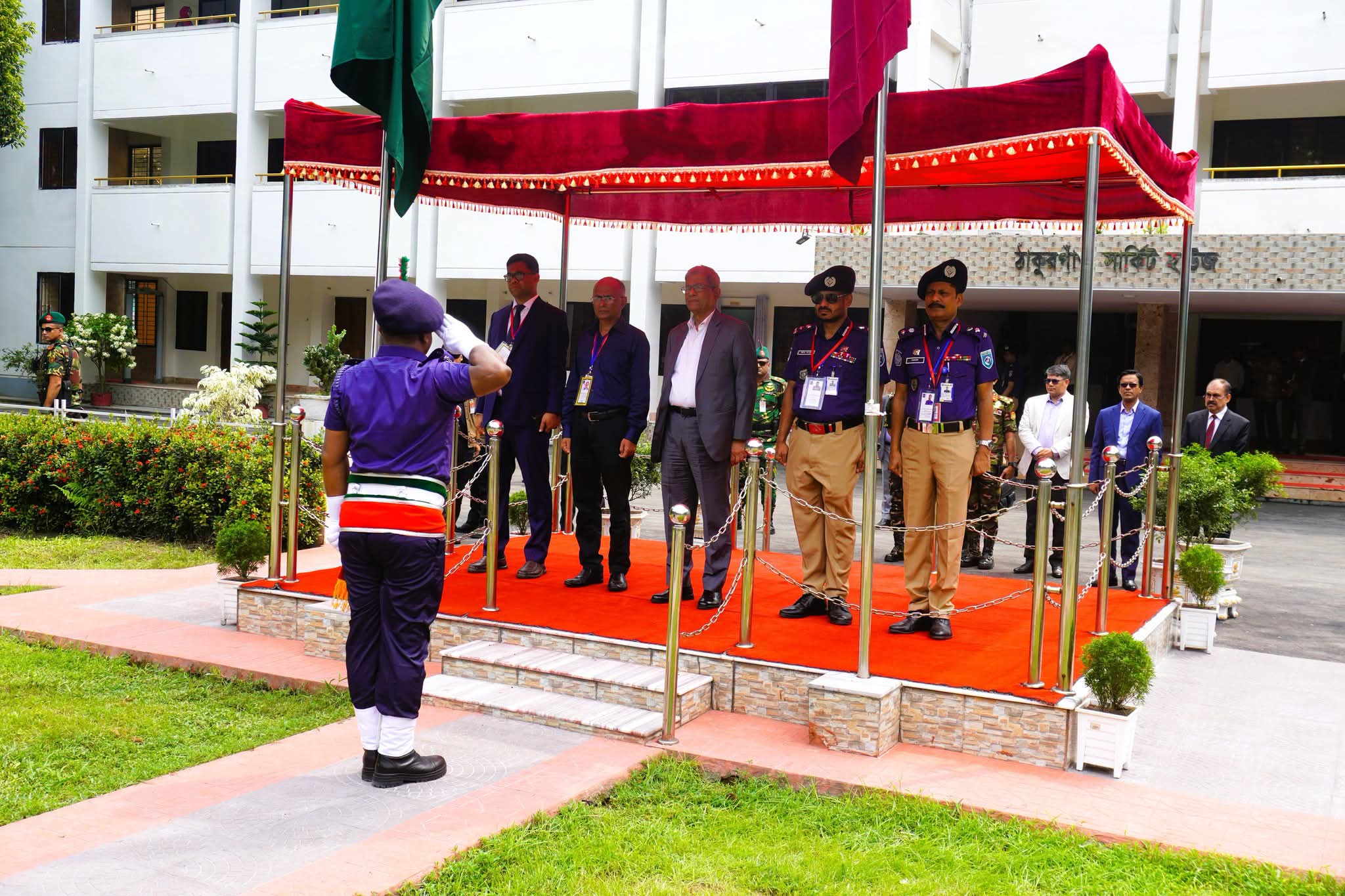 His Excellency the President of the People’s Republic of Bangladesh was welcomed with the highest state honours and a guard of honour