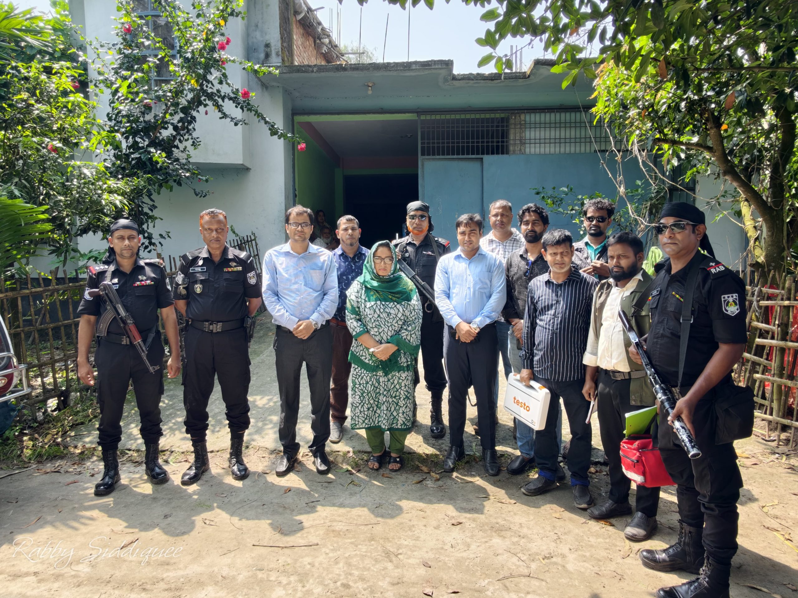 02 organizations fined Tk 1,00,000/- for operating joint mobile courts