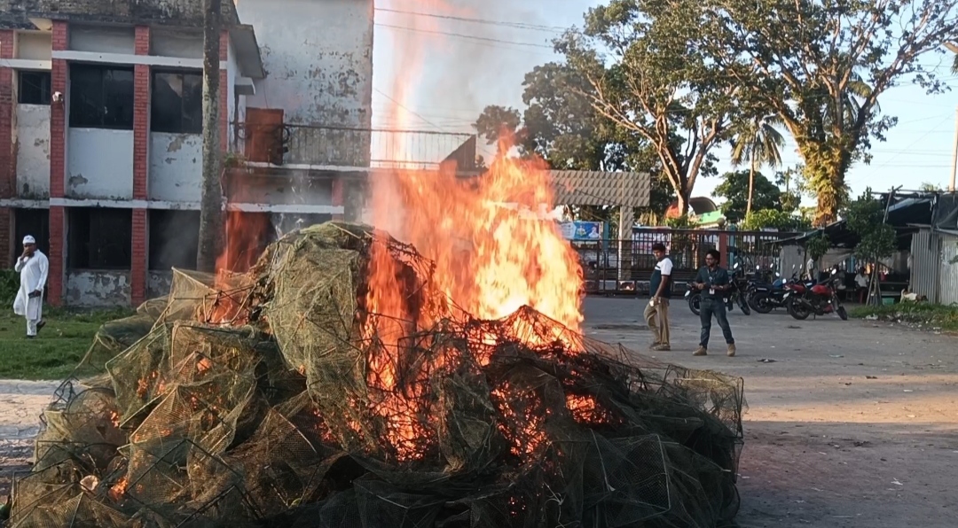 Banned ‘China Nets’ Set Ablaze in Kotalipara