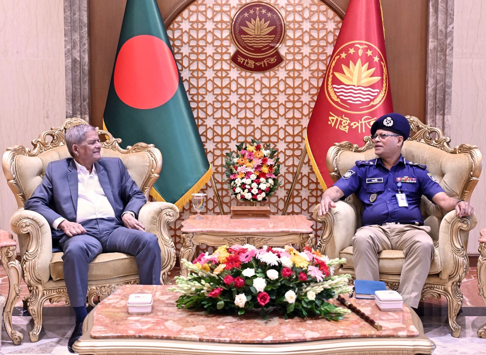 President urges police to uphold law and order, curb crimes