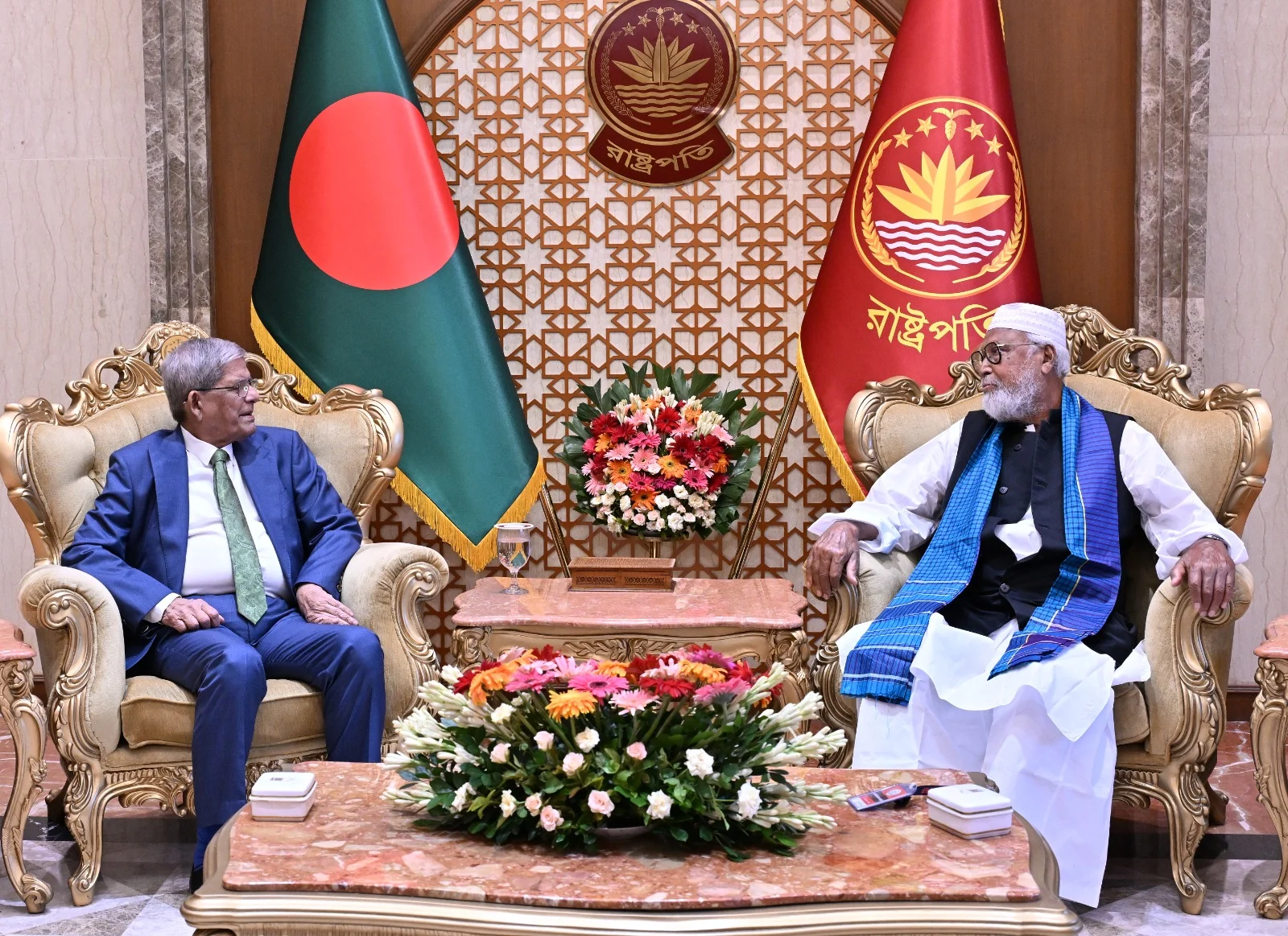 Kader Siddique pays courtesy call on President