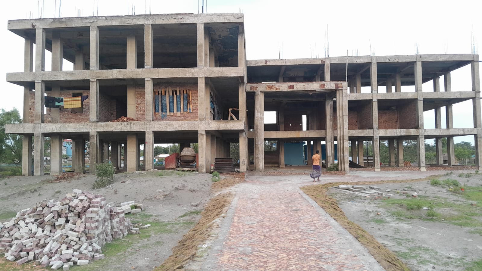Municipal building construction project of around Tk 7 crore is half-completed even though the contract period has expired